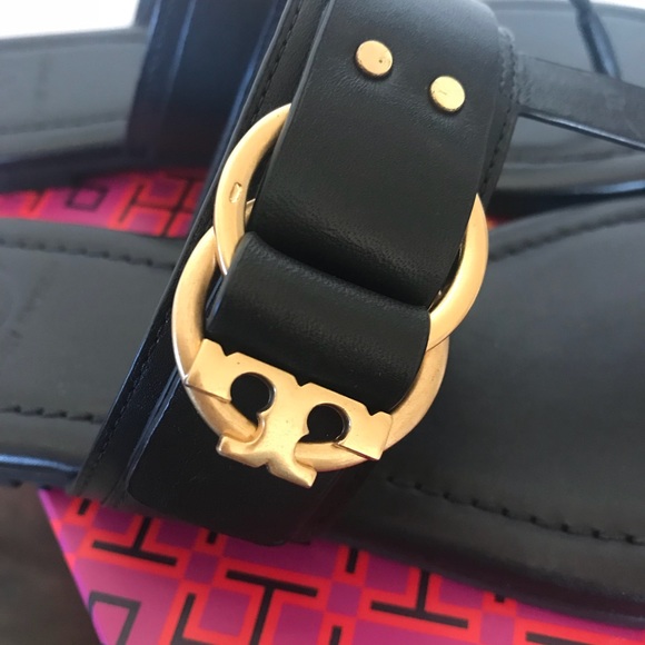 NWT TORY BURCH MARSDEN LEATHER FLAT THONG SANDALS - Picture 2 of 7